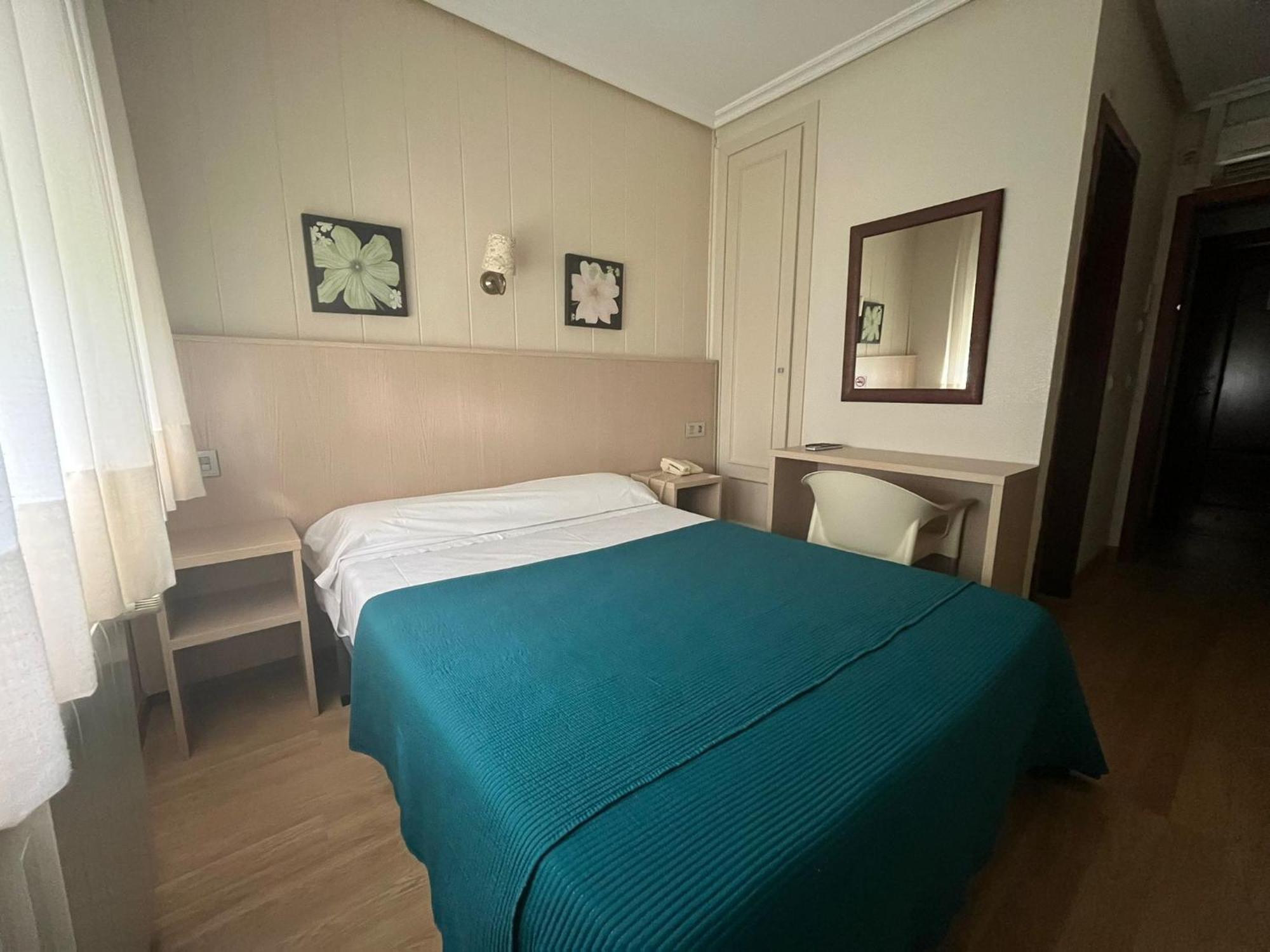 Hotel La Basilica Venta de Baños Eksteriør bilde